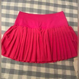 Hot pink pleated athletic skort